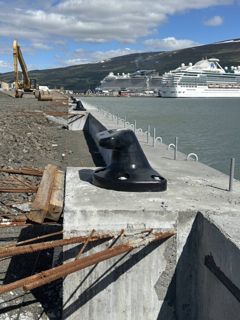 Torfunef Quay, Akureyri